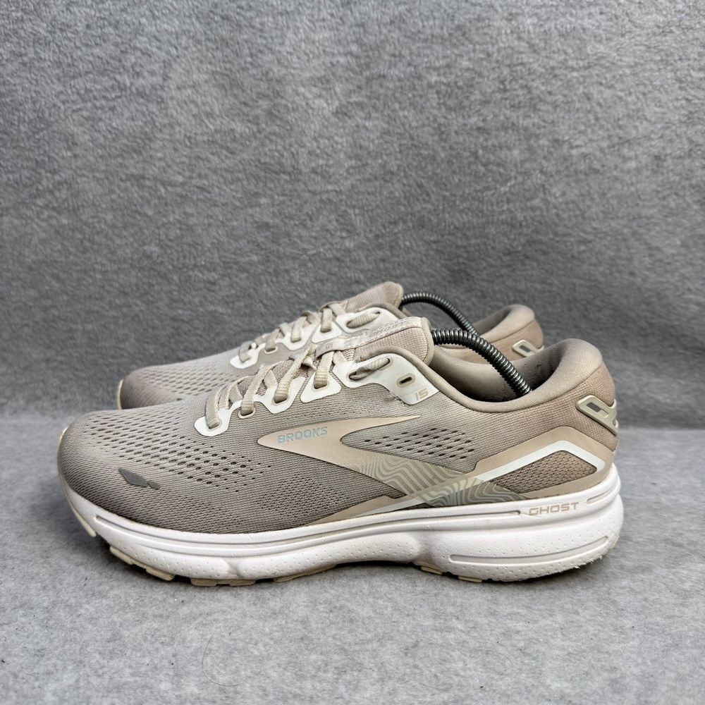 Brooks Shoes Womens Size 9.5 Ghost 15 Beige & White Running Sneakers 1203801B189